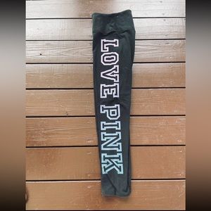 Good Evening Night Owls🦉🦇 I’m selling these Victoria Secret Pink leggings!